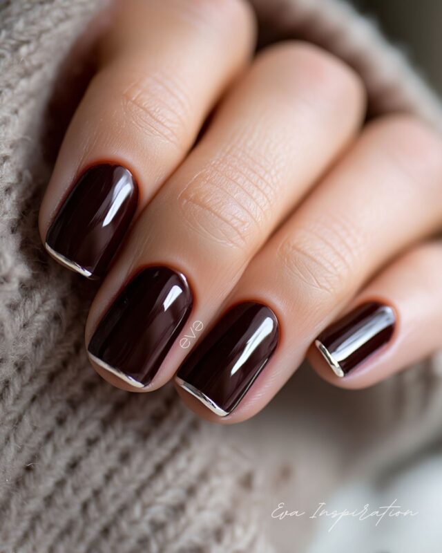 ONGLE COURT MARRON FONCE FRENCH MANUCURE ARGENT