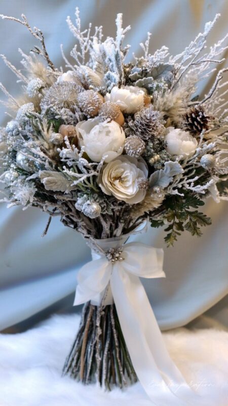 bouquet-mariage-rose-et-branhe-hiver