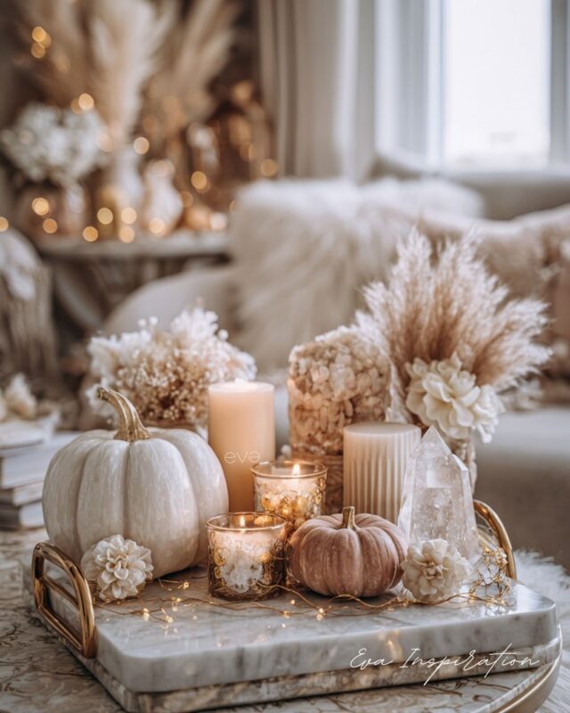 Idée plateau automne chic avec citrouilles et bougies