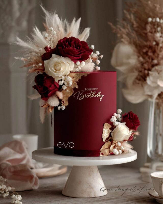 layer cake idee anniversaire rouge bordeau femme