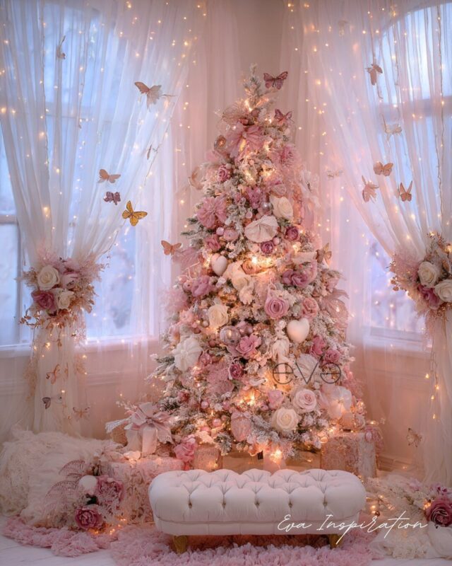 Sapin de Noël rose poudré avec fleurs, papillons et lumières féeriques eva inspiration